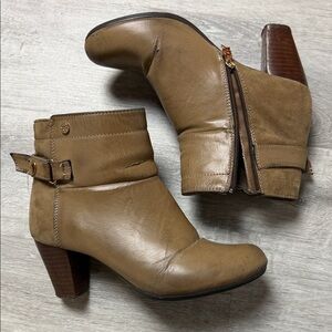 Women’s Tan Leather Ankle Boots - Classic Block Heel